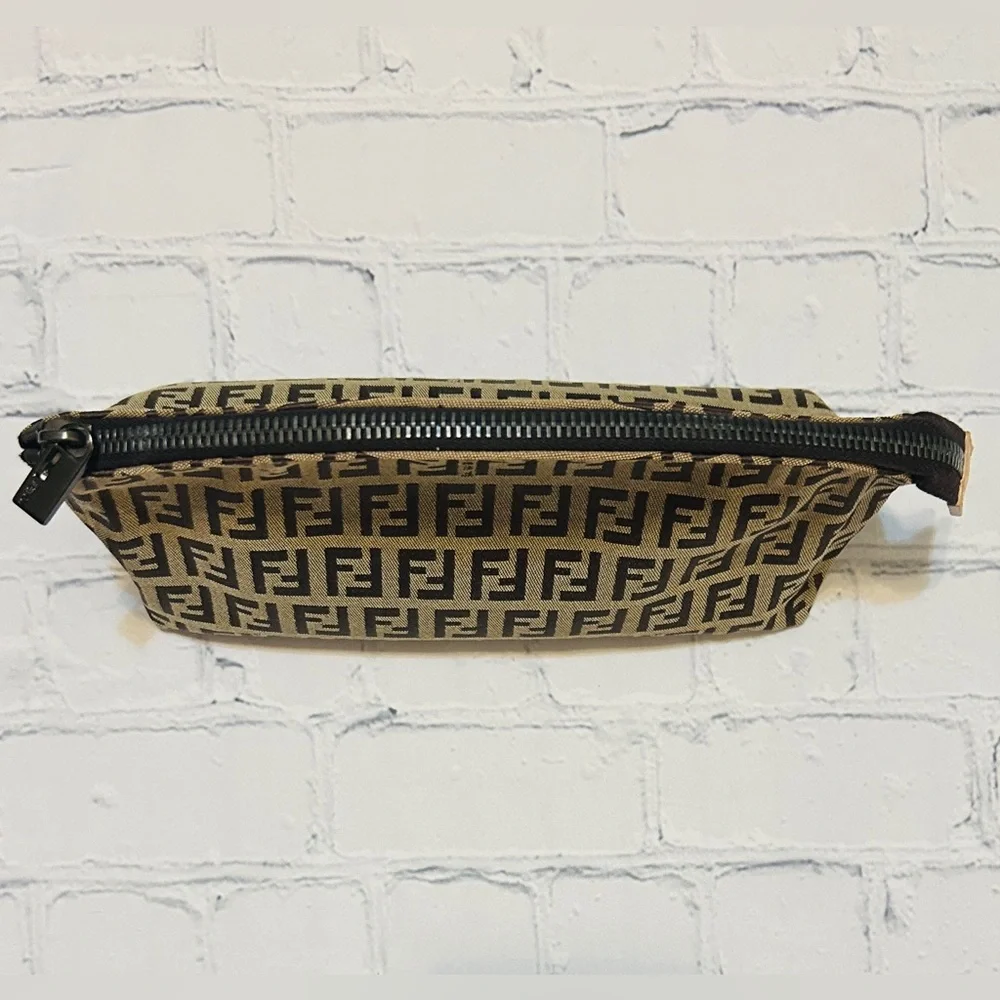 Fendi Zucca Brown Canvas Monogram Zipper Pouch & Fendi Box (EUC) - Picture 7 of 12